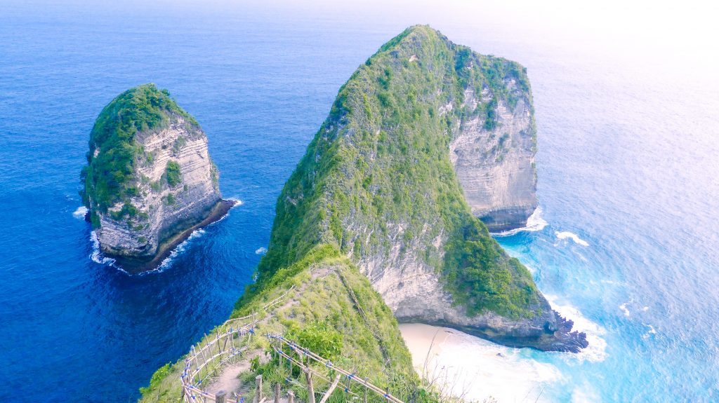 Fantastic Things You Get While Exploring Kelingking Beach Nusa Penida Exploring Nusa Penida