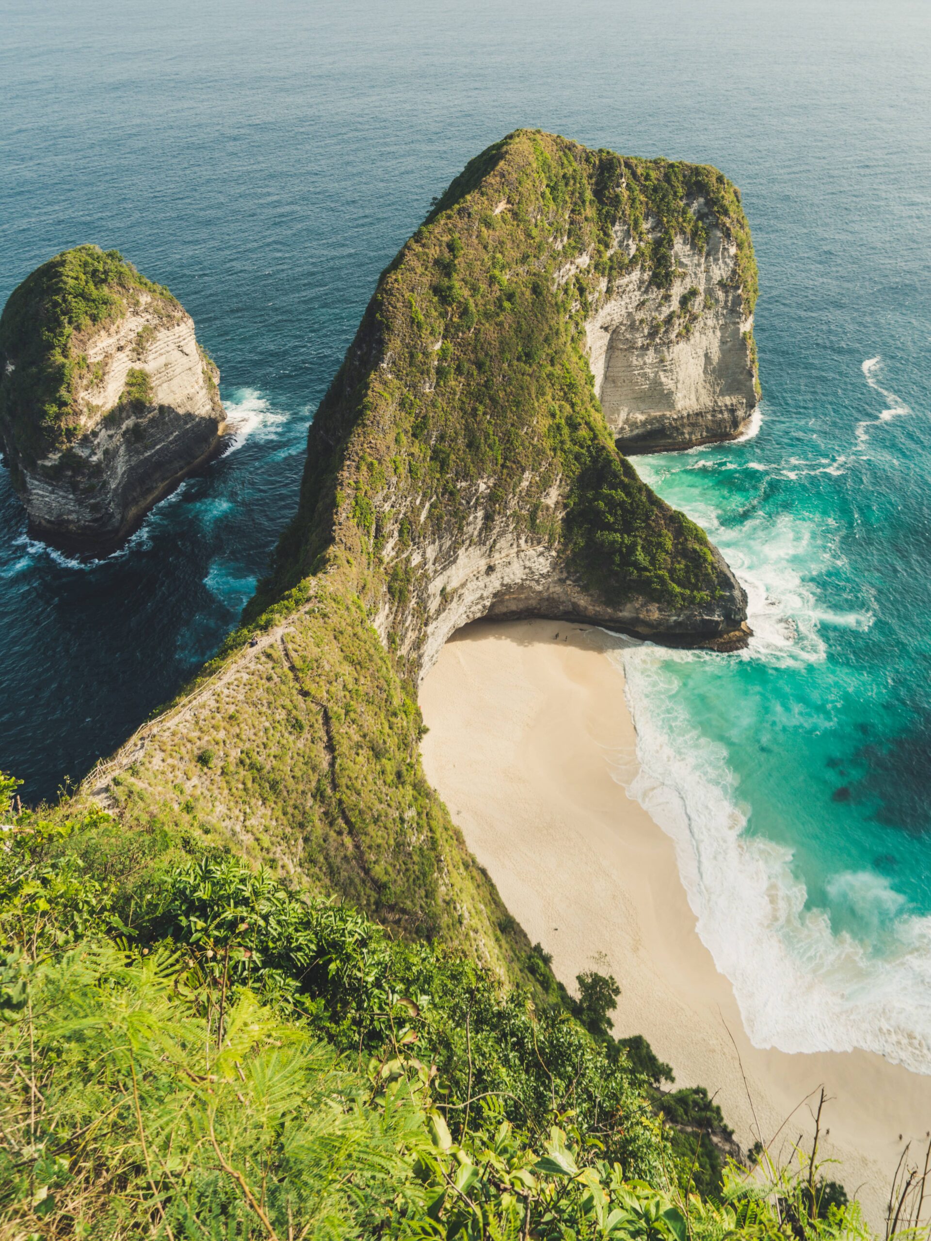 Explore East And West Nusa Penida In One Day